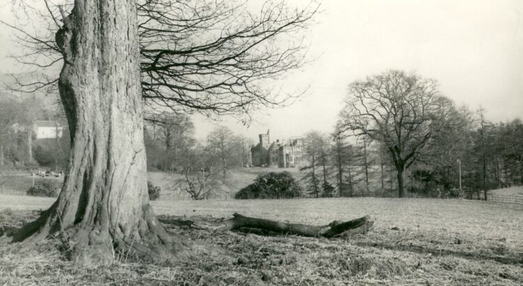 Old photo of Airthrey Castle